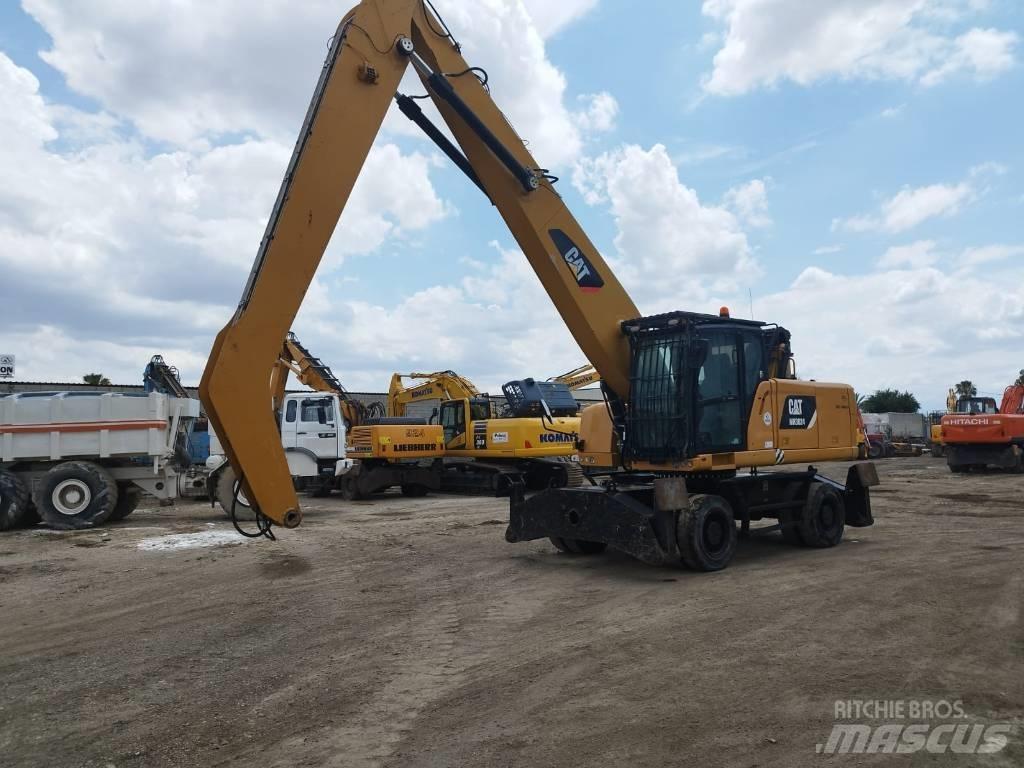 CAT MH3024 Movimentazione rifiuti
