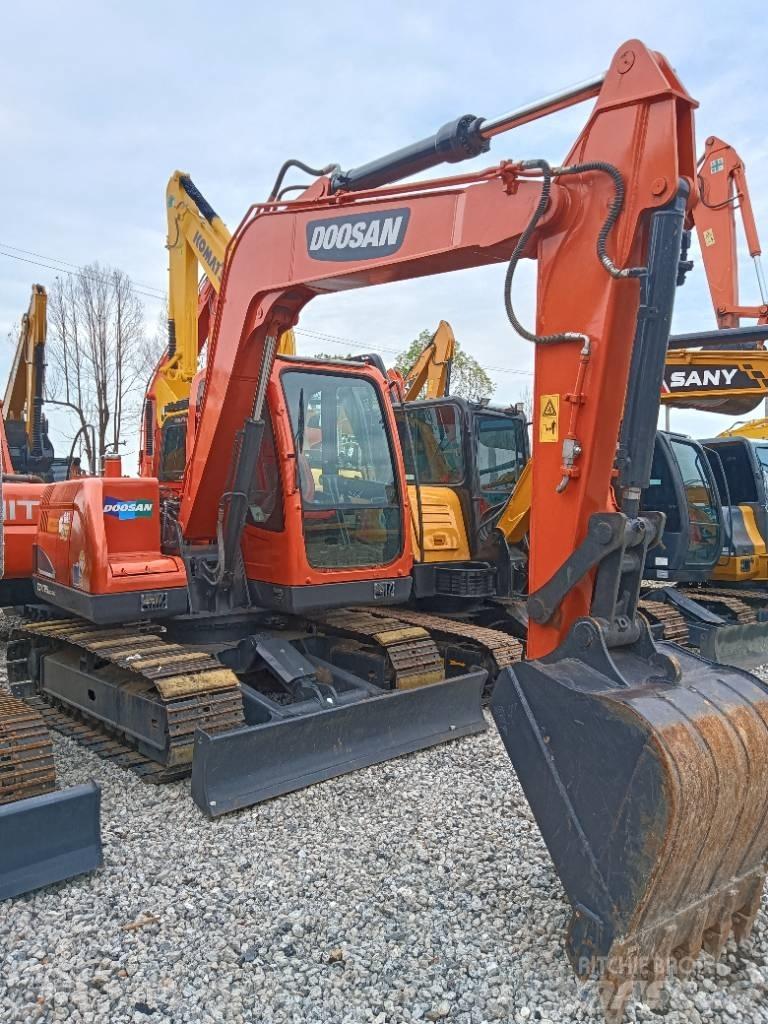 Doosan DX 75 Miniescavatori