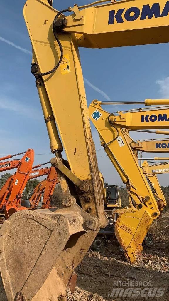 Komatsu PC 220-8 Escavatori cingolati