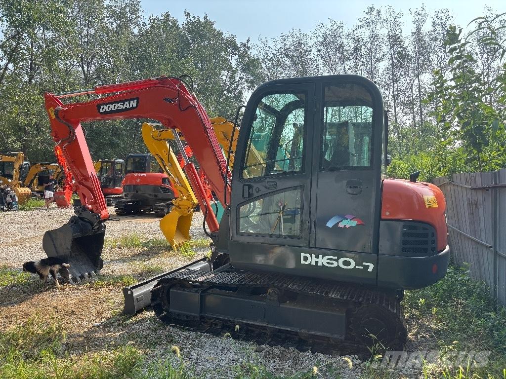 Doosan DH 60-7 Miniescavatori