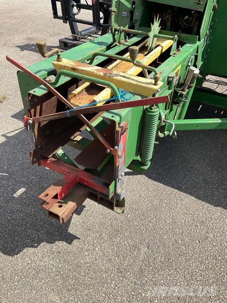 John Deere 440 Presse quadre