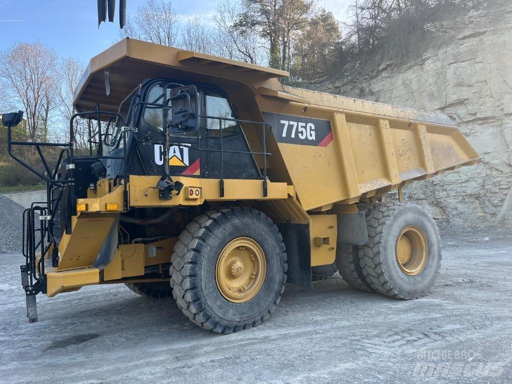 CAT 775 G Dumper a telaio rigido