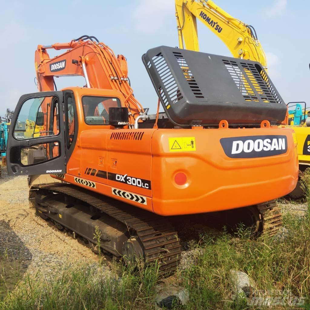 Doosan DX 300 LC Escavatori cingolati