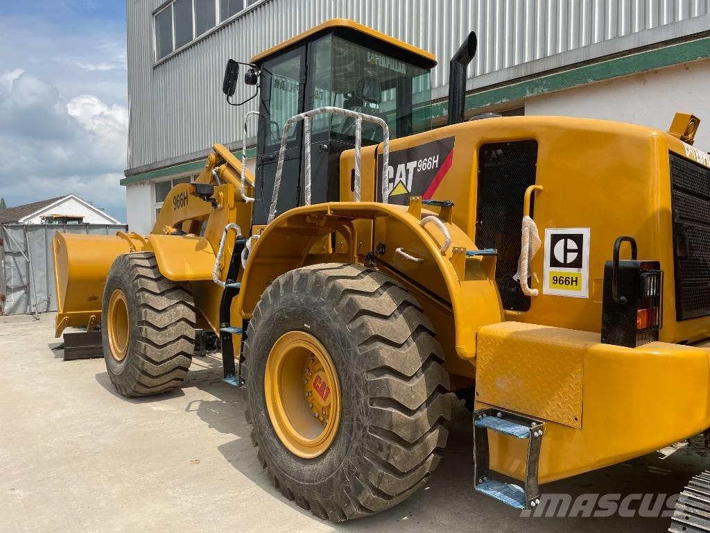 CAT 966 H Pale gommate