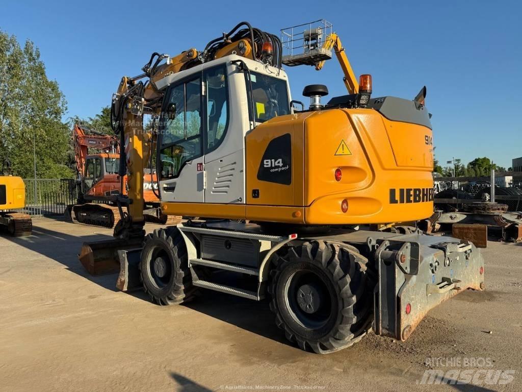 Liebherr A 914 Escavatori gommati