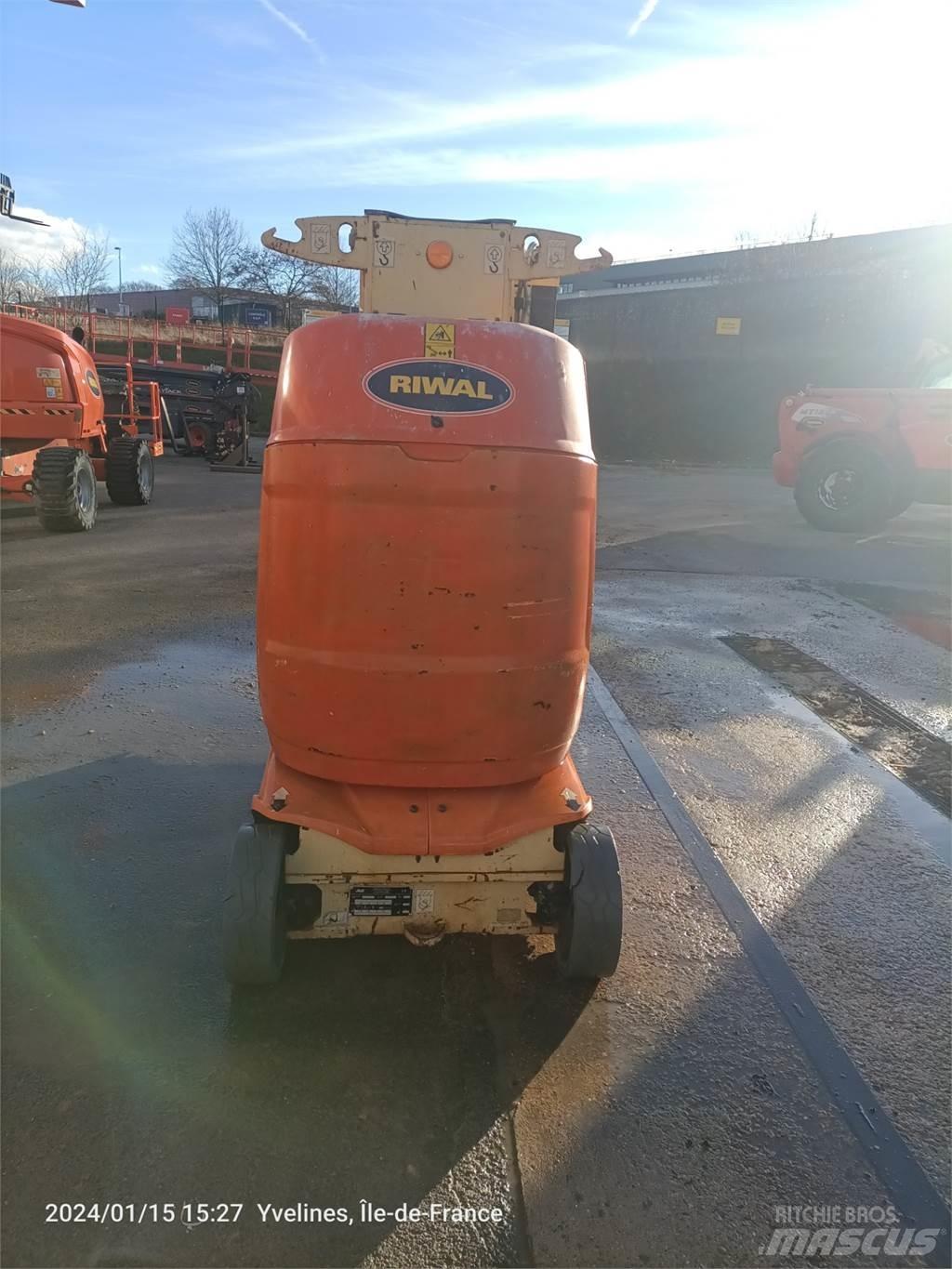 JLG T10E Piattaforme cingolate, Piattaforme a ragno e Montacarichi