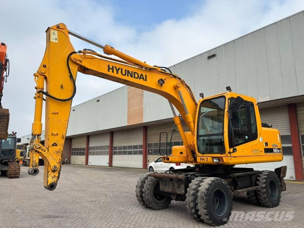 Hyundai 140W-7 Escavatori gommati