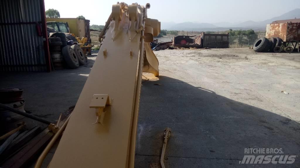 CAT 245 Bracci e avambracci