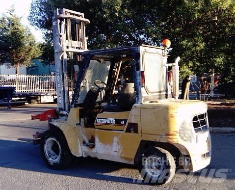 CAT DP 45 K Carrelli elevatori diesel