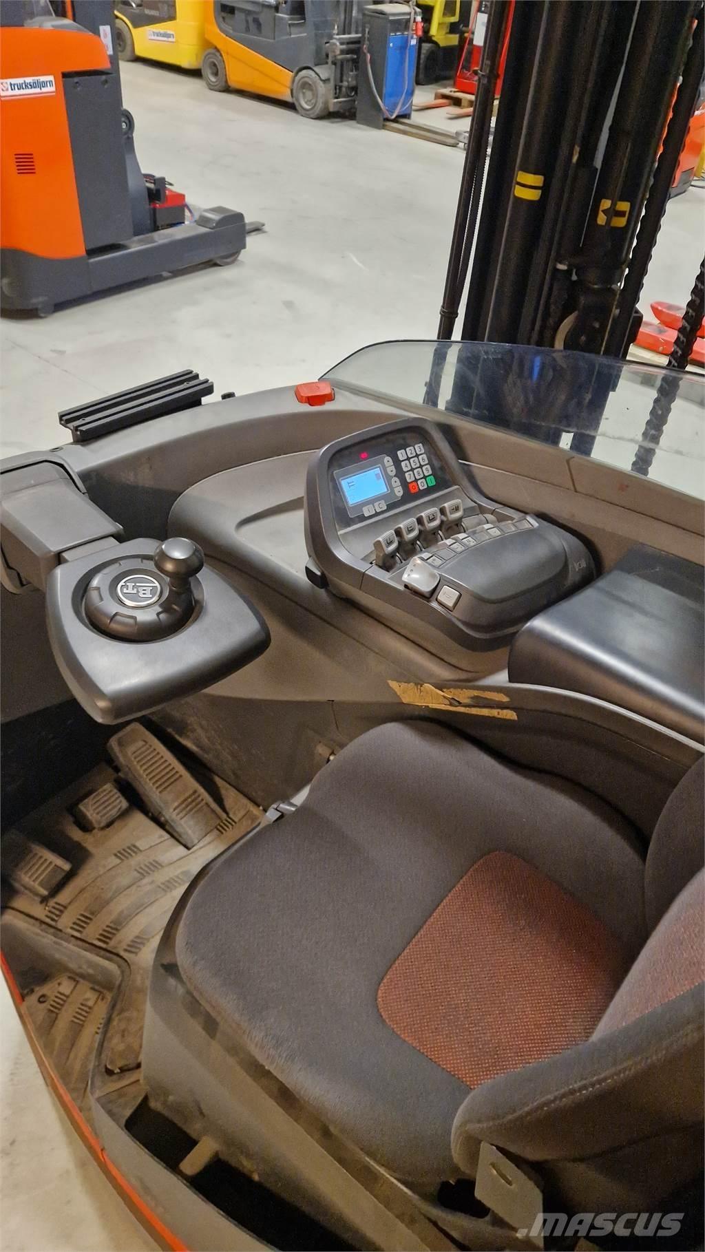 BT RRE160E Carrello retrattile