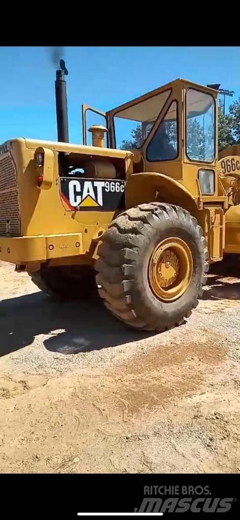 CAT 966C Pale gommate