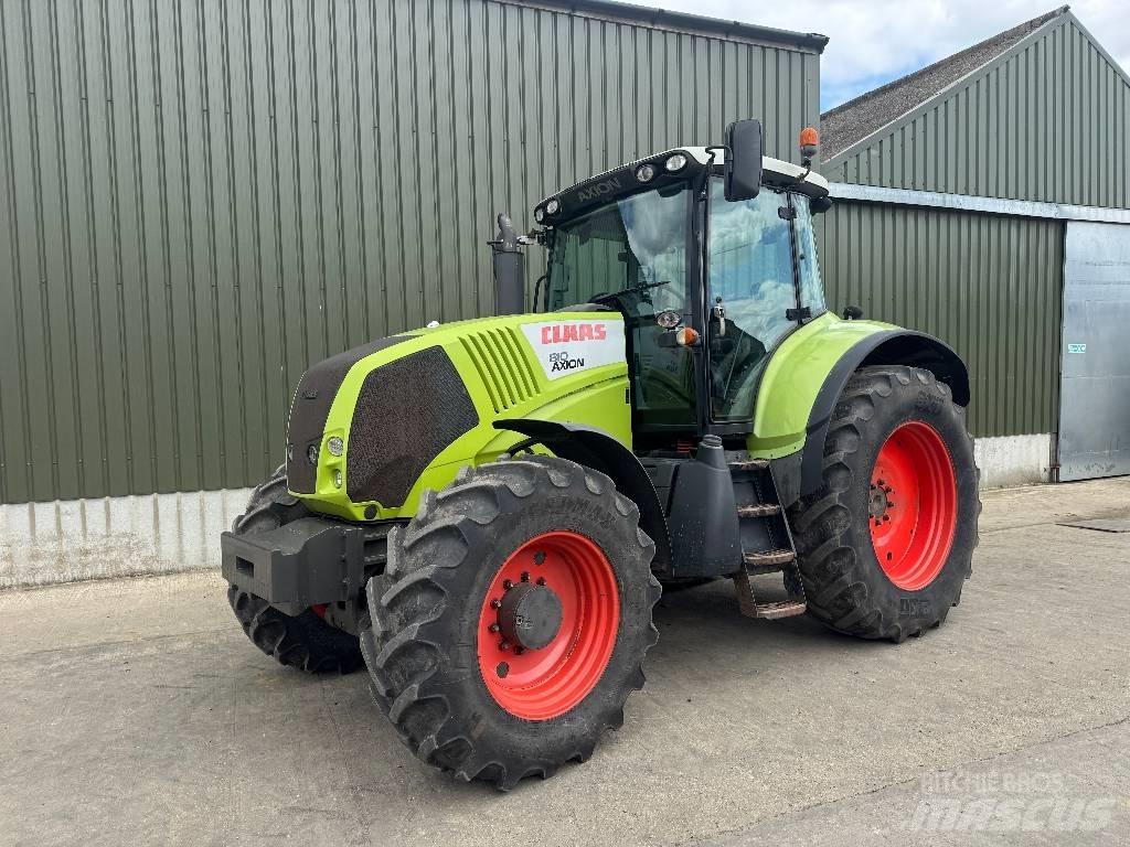 CLAAS Axion 810 Trattori