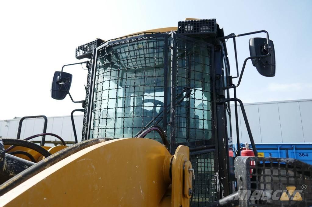 CAT Cab guards Cabine e interni