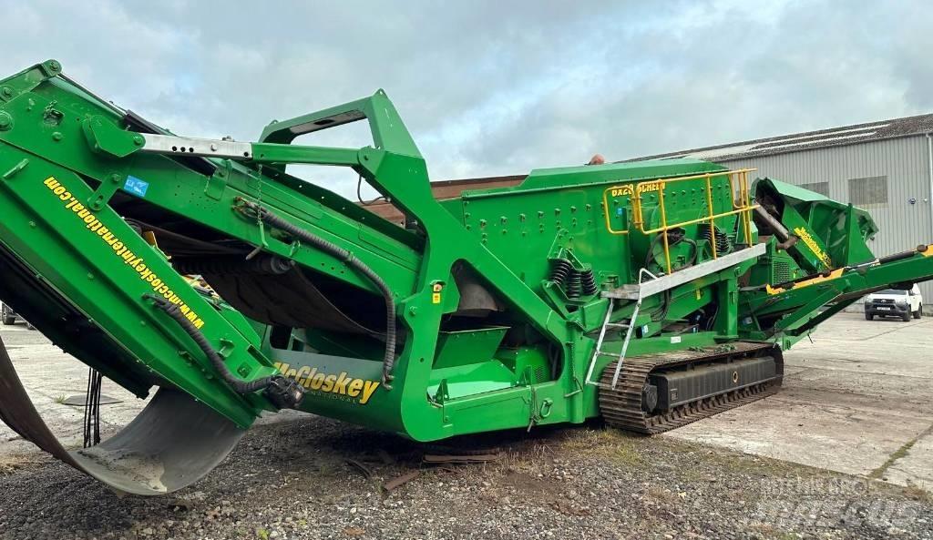 McCloskey R230 Vagli vibranti