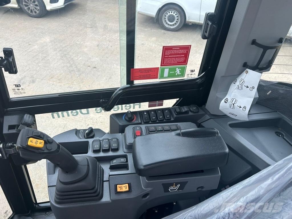 CAT 906 Pale gommate