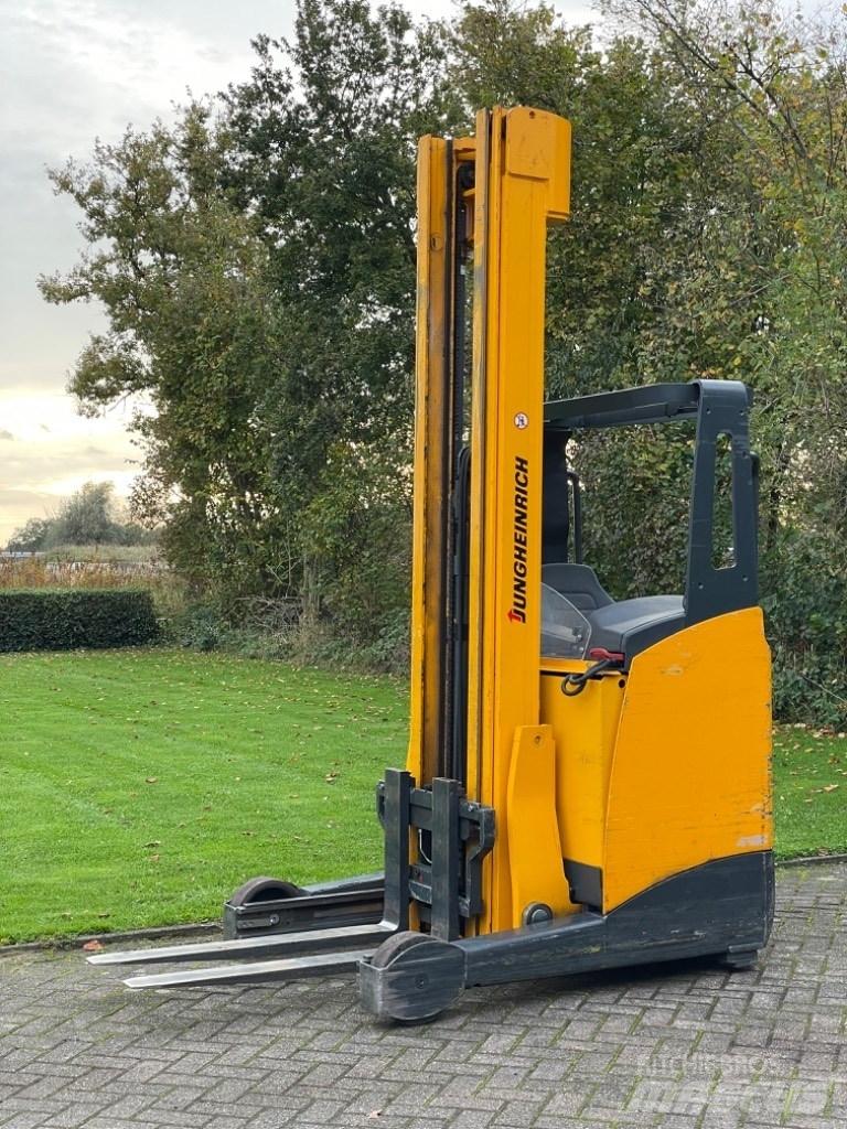 Jungheinrich ETV 114 Carrello retrattile