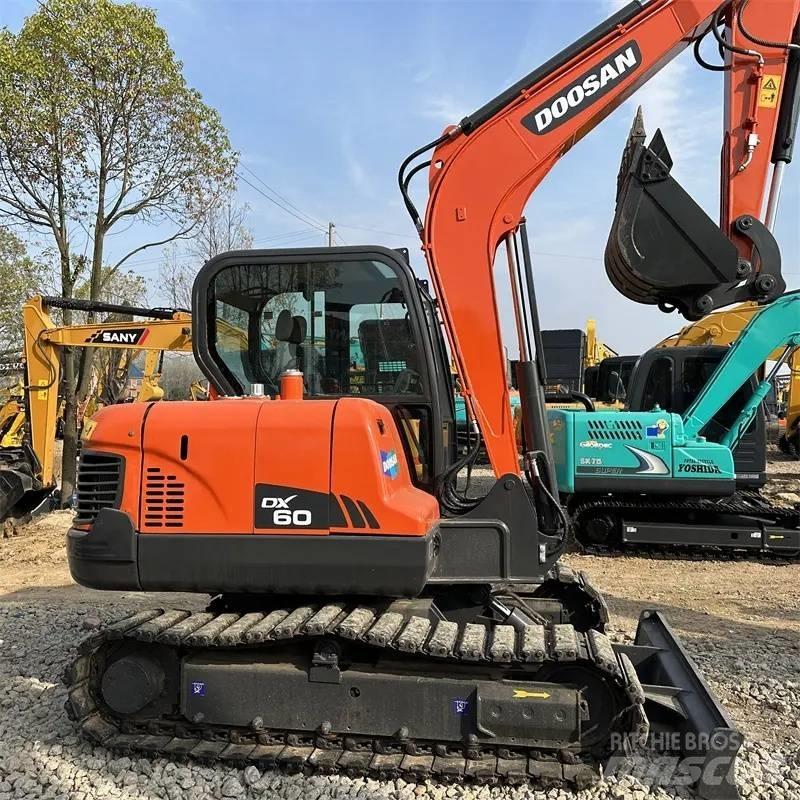 Doosan DX 60 Escavatori cingolati