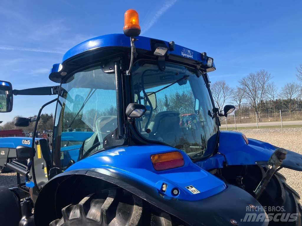 New Holland TS 115 A Trattori