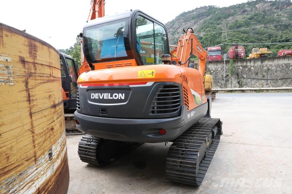 Develon DX 60 E-10 N Escavatori gommati