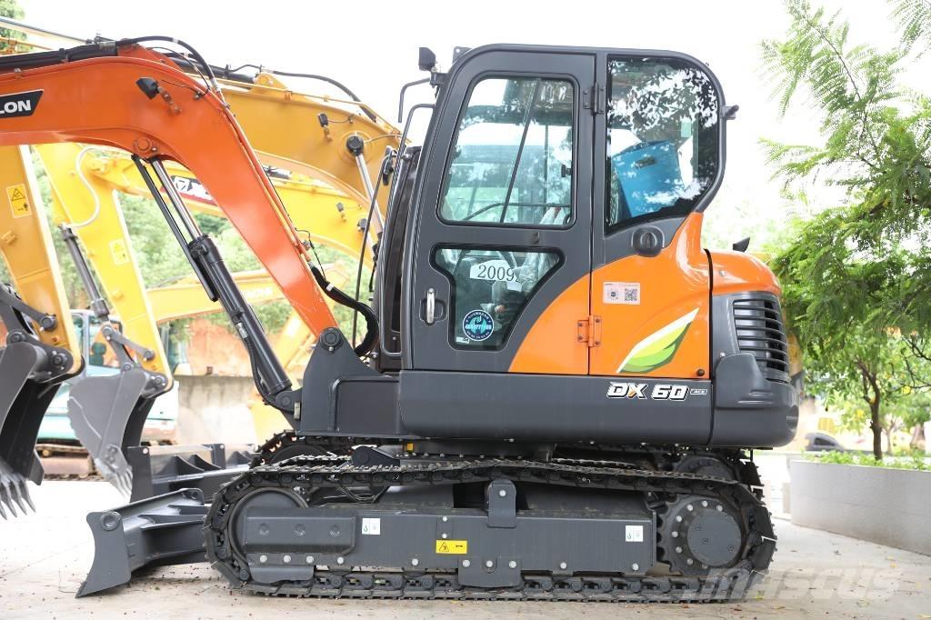 Develon DX 60 E-10 N Escavatori gommati
