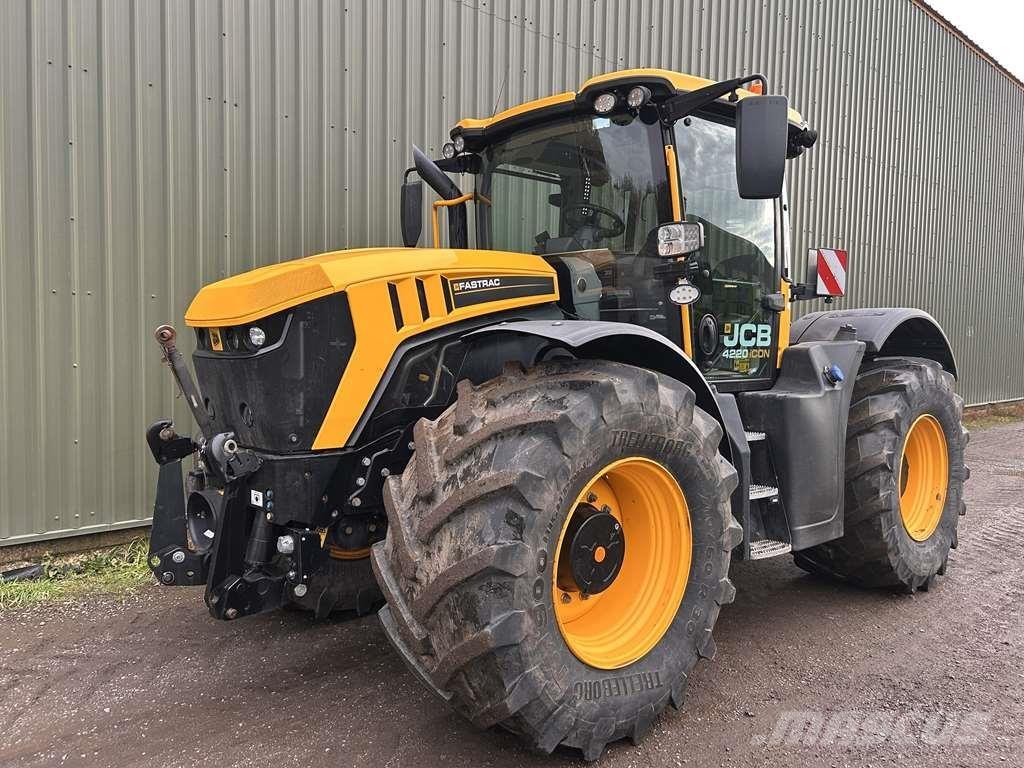 JCB Fastrac 4220 Trattori
