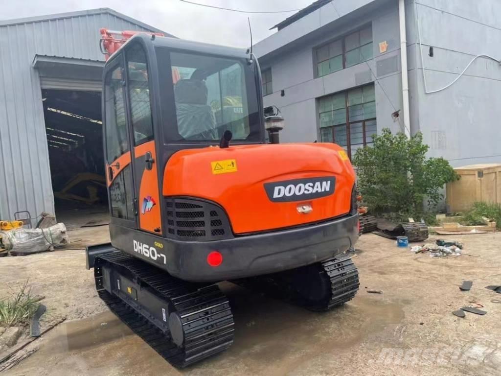 Doosan DH 60-7 Miniescavatori