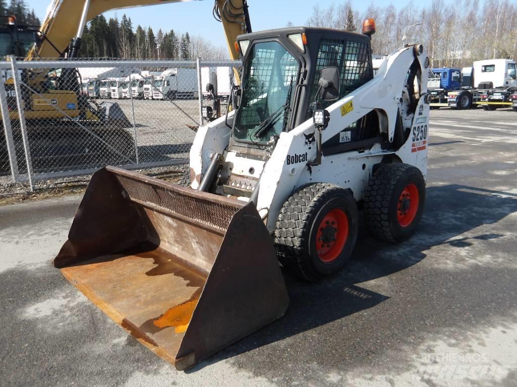 Bobcat S250 Mini Pale Gommate