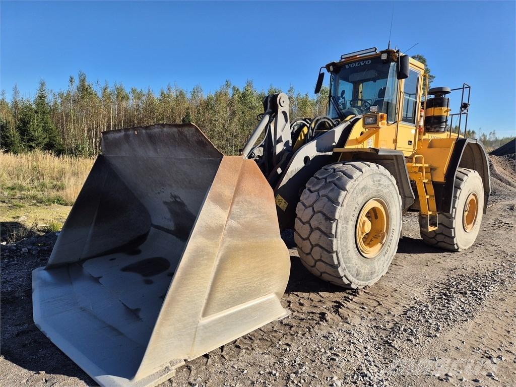 Volvo L 180 E Pale gommate