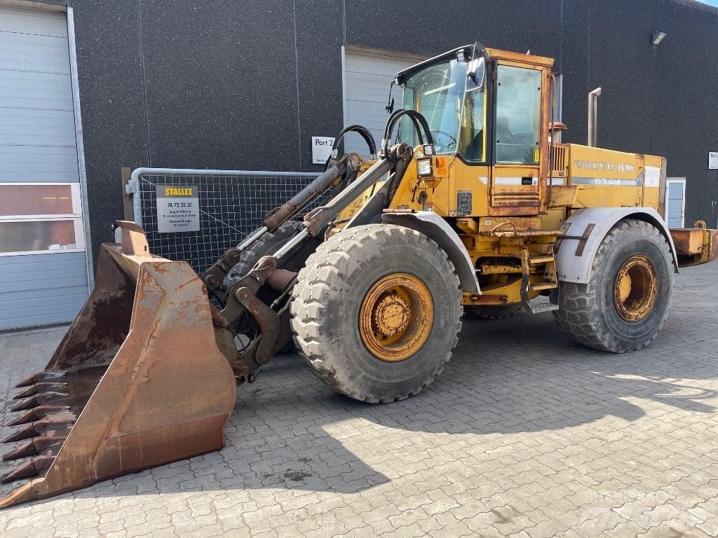 Volvo L120B Pale gommate