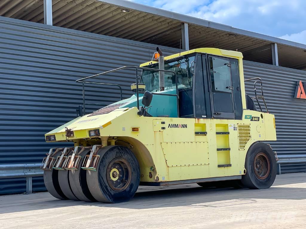 Ammann AP 240 Rulli gommati