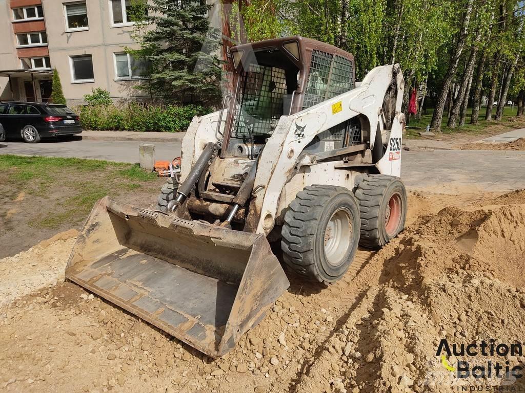 Bobcat S 250 Mini Pale Gommate