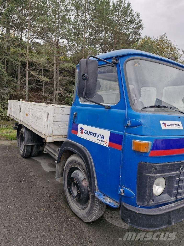 Avia 30N Camion con sponde ribaltabili