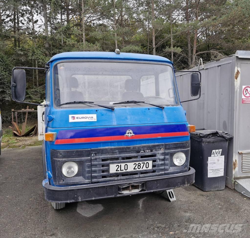 Avia 30N Camion con sponde ribaltabili