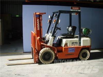 Nissan RJ02A25U Carrelli elevatori-Altro