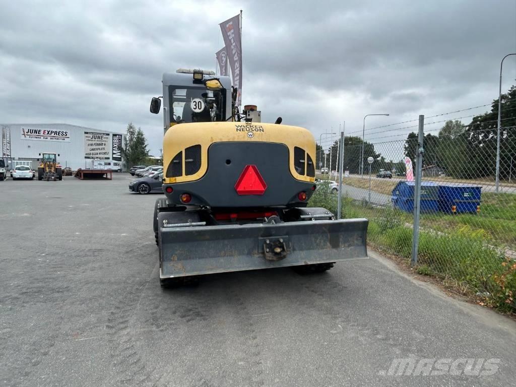 Wacker Neuson EW100 Escavatori gommati