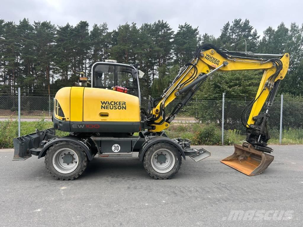 Wacker Neuson EW100 Escavatori gommati