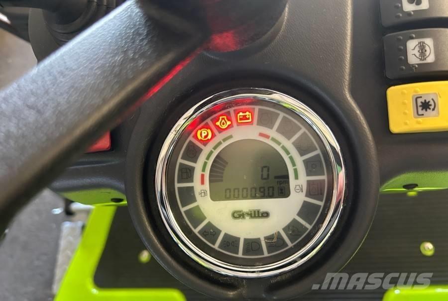 Grillo FD 13.09 Tosaerba con operatore a bordo in piedi