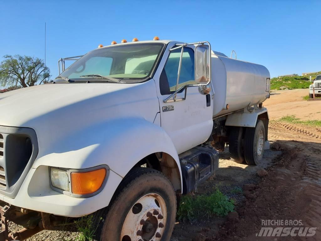 Ford F 750 Autocisterne