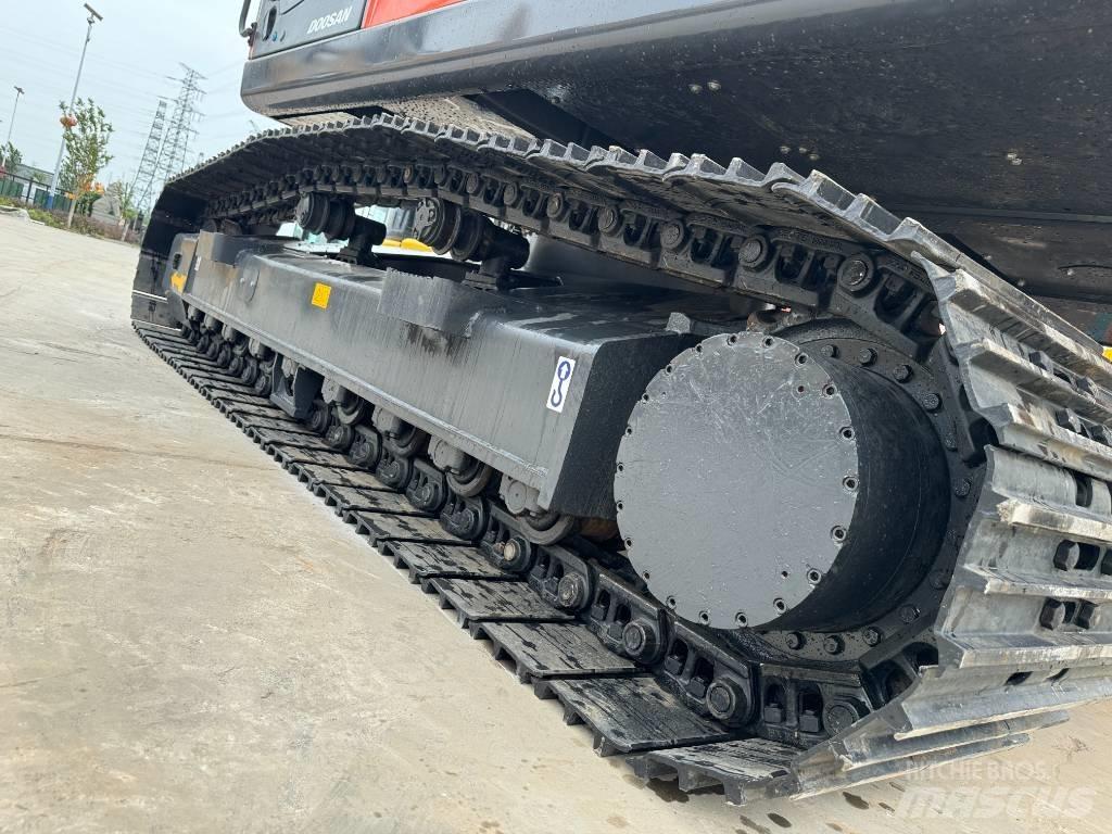 Doosan DX 225 LC-9C Escavatori cingolati