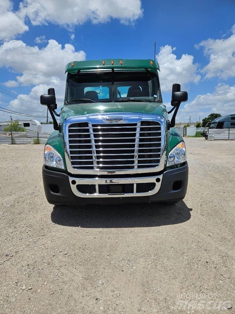 Freightliner 125 Motrici e Trattori Stradali