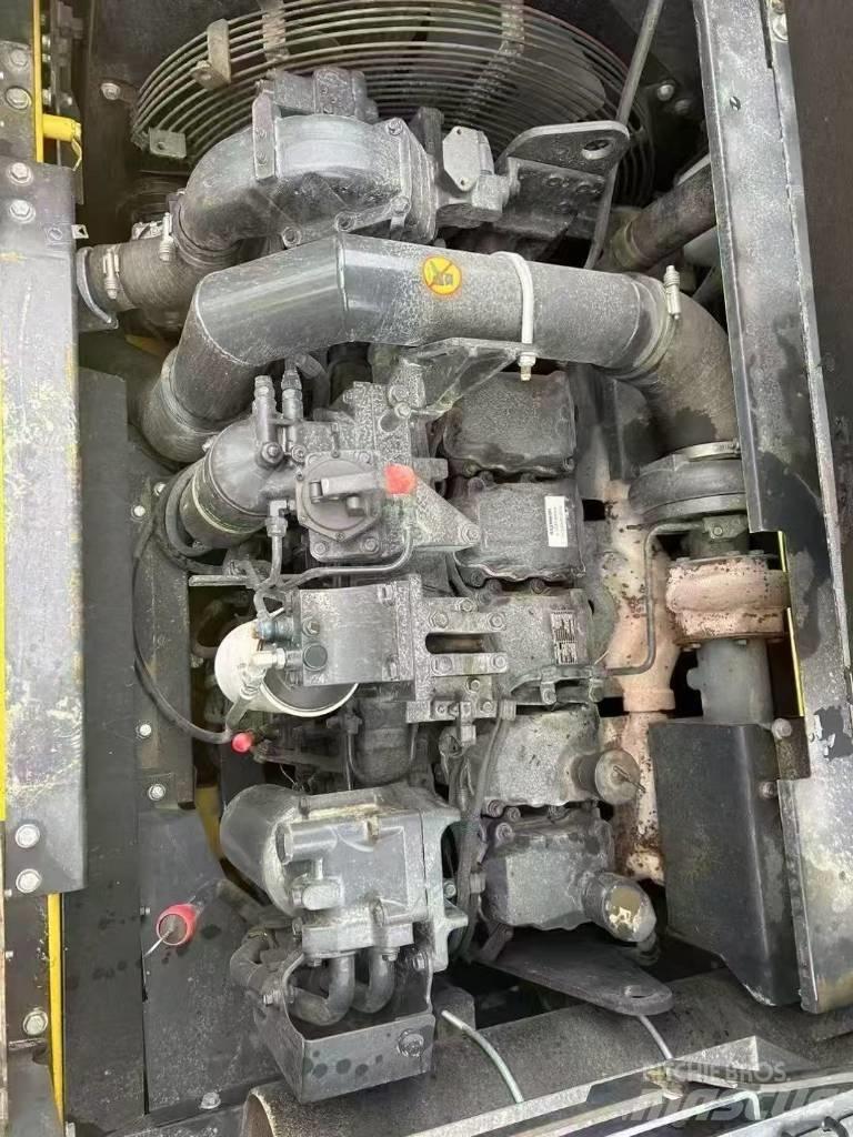 Komatsu 400-8 Escavatori cingolati