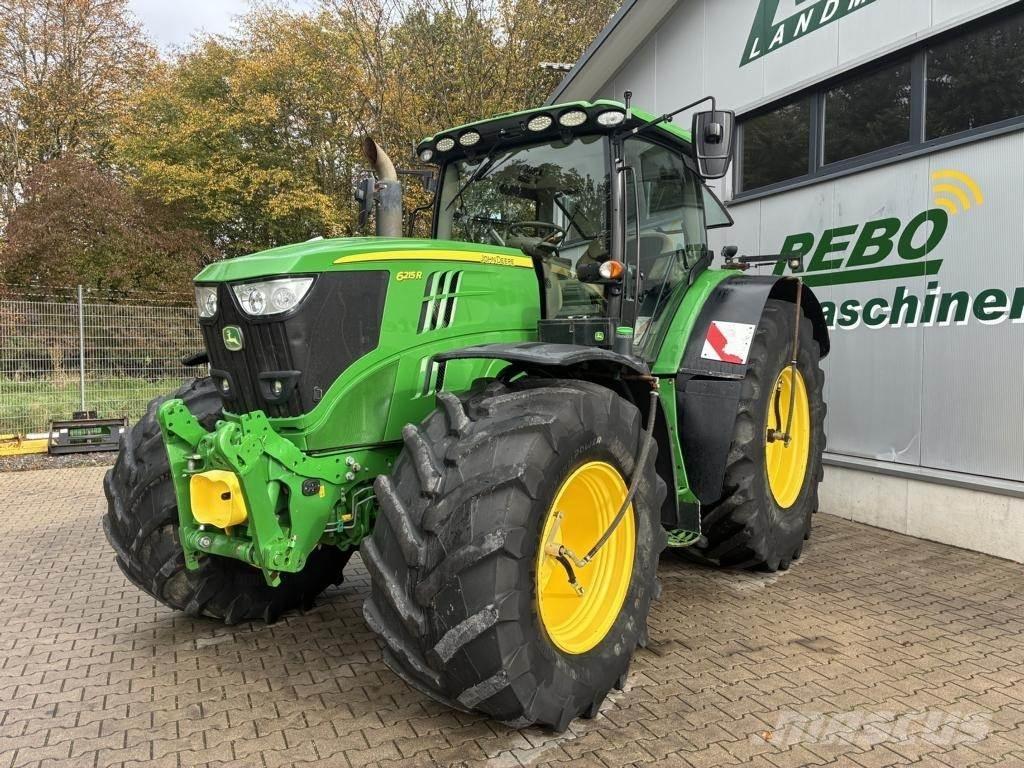 John Deere 6215R Trattori
