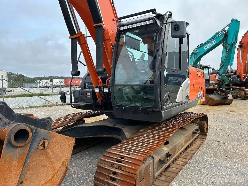 Hitachi ZX 210 LC-6 Escavatori cingolati