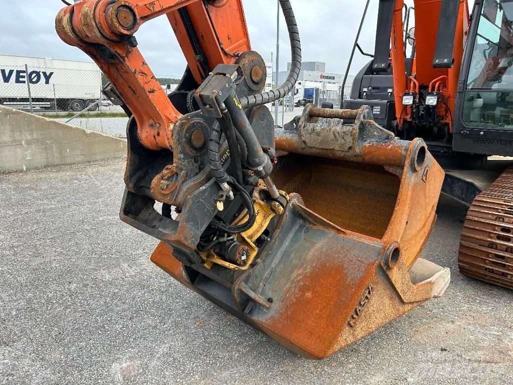 Hitachi ZX 210 LC-6 Escavatori cingolati
