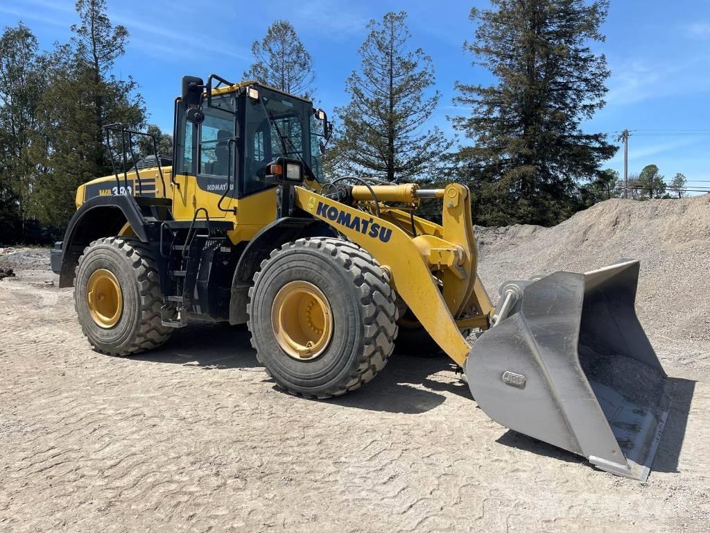 Komatsu WA 380-8 Pale gommate