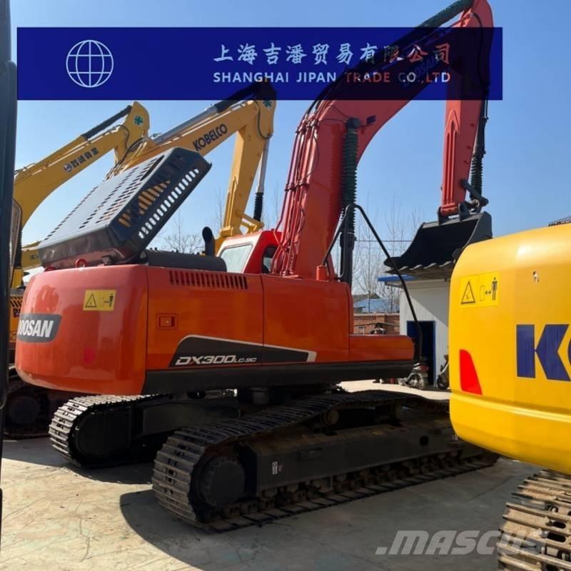 Doosan DX 300 Escavatori cingolati