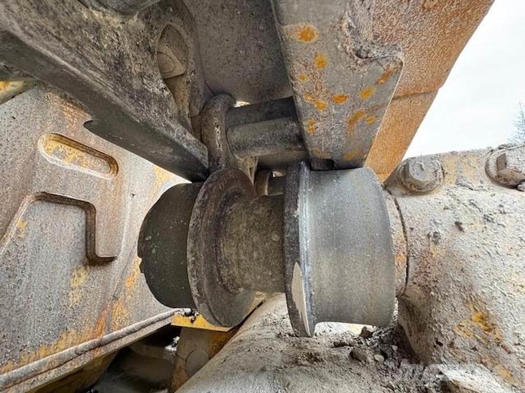 Komatsu D375A-8 Dozer cingolati