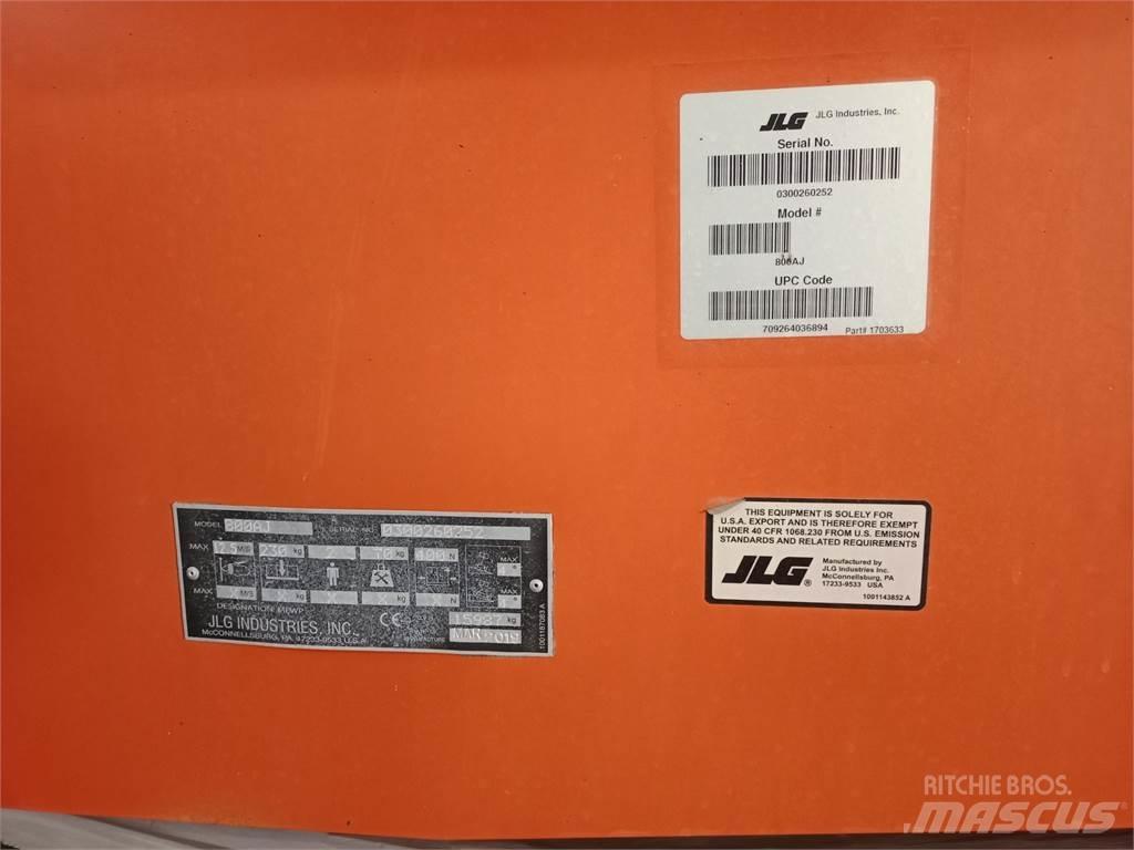 JLG 800AJ Piattaforme a braccio articolato
