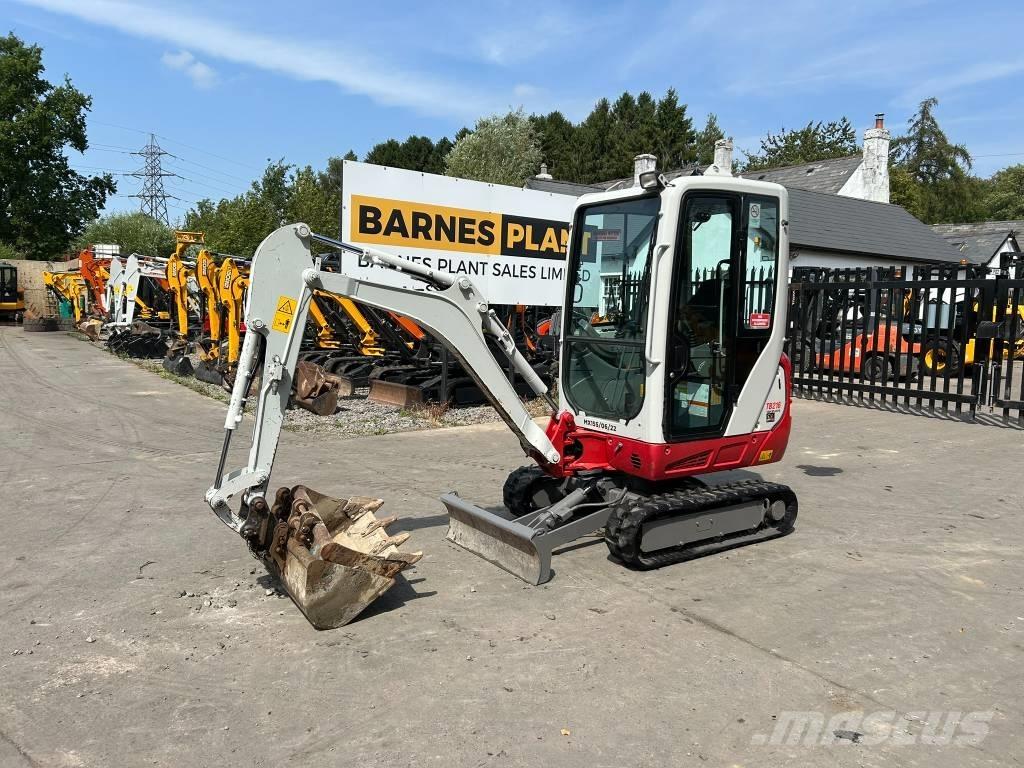 Takeuchi TB 216 Mini Pale Gommate