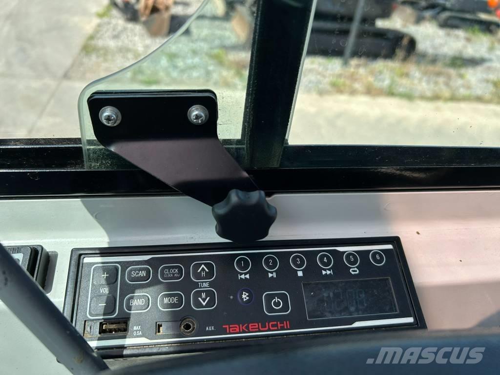Takeuchi TB 216 Mini Pale Gommate